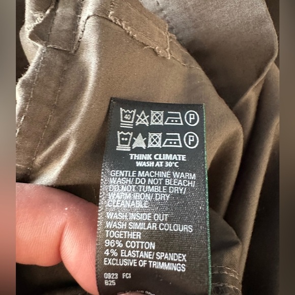 ✨ M&S UK Collection Khaki Cotton Cargo Skirt – Size 16 US - Picture 9 of 13